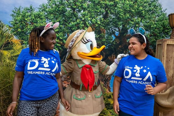 Disney Dreamers Academy students with Daisy Duck.